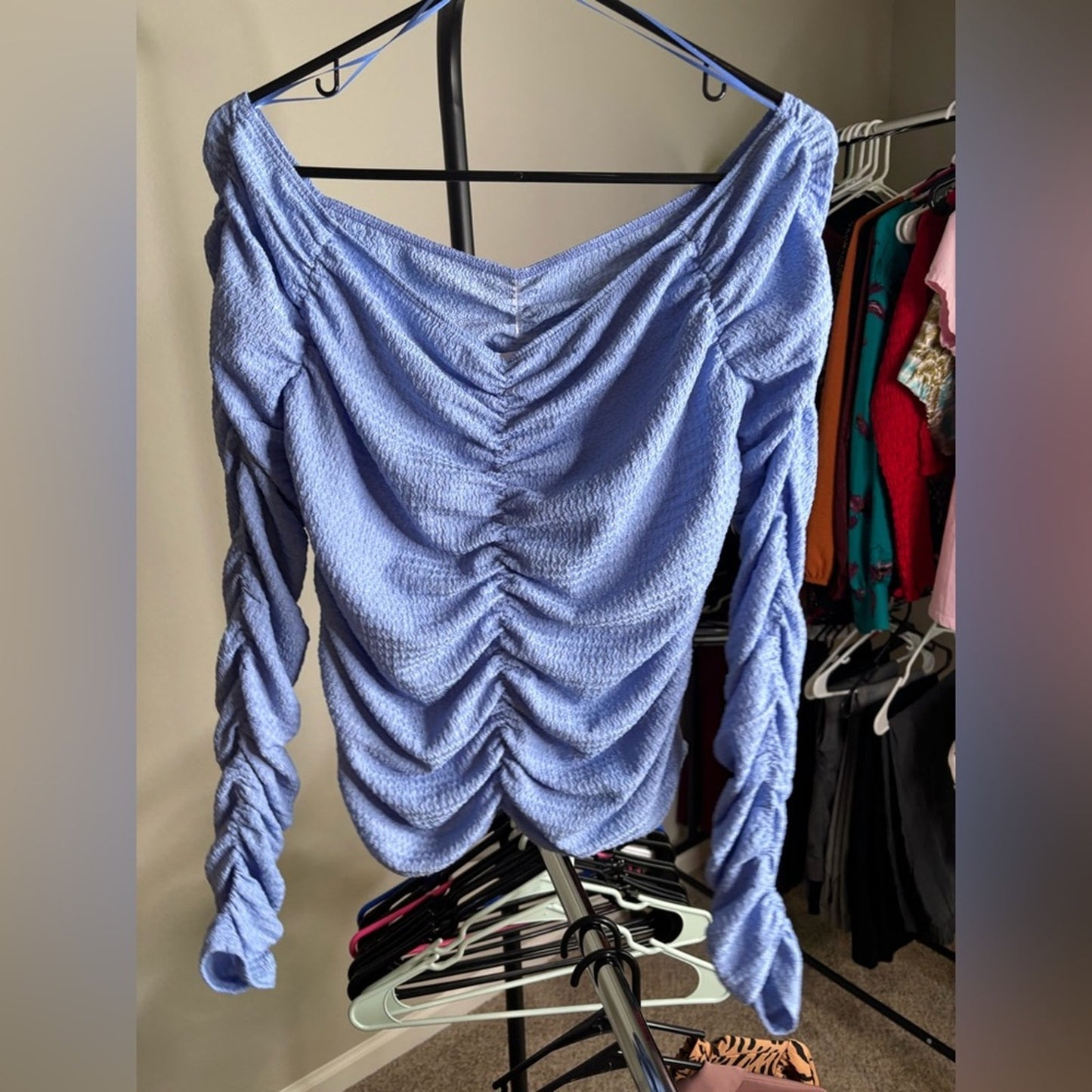 Elodie NWOT Blue Ruched Ribbed Blouse Size XL